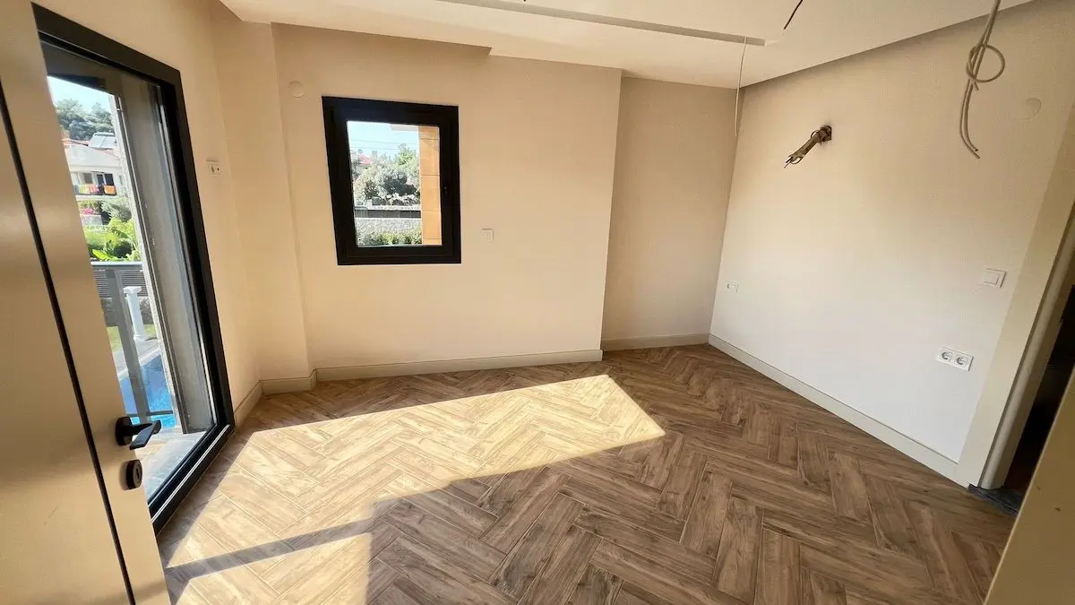 Spacious room